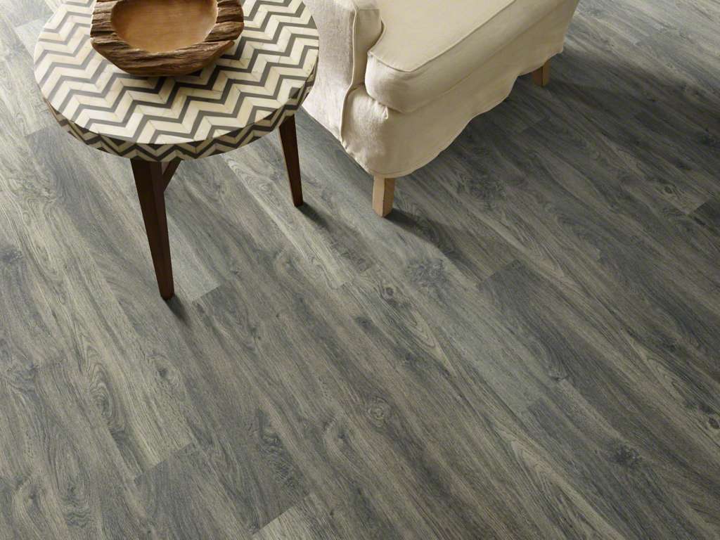 LVT